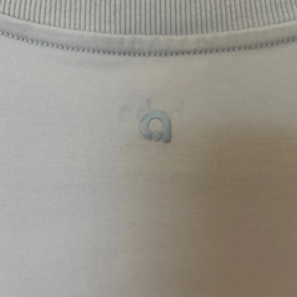 Hyba lavender T-shirt - Picture 4 of 7